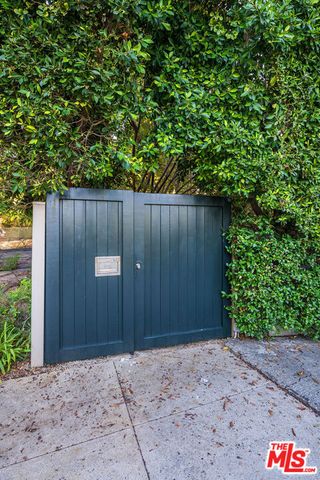 14633 Valley Vista Boulevard, Los Angeles, CA 91403