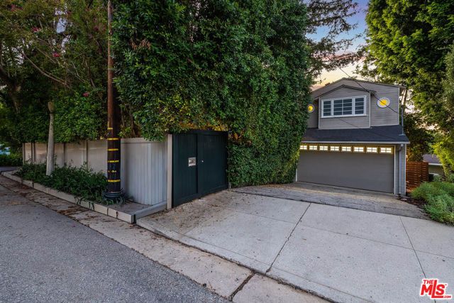 14633 Valley Vista Boulevard, Los Angeles, CA 91403