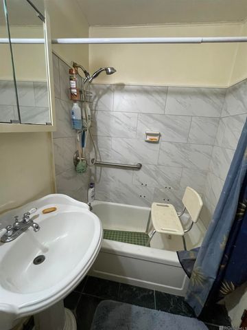 141 Millie Drive, Westwego, LA 70094