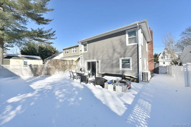 151 Norwood Avenue, Malverne, NY 11565