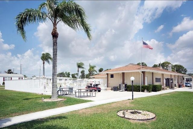 4054 Marigold Road, Boynton Beach, FL 33436