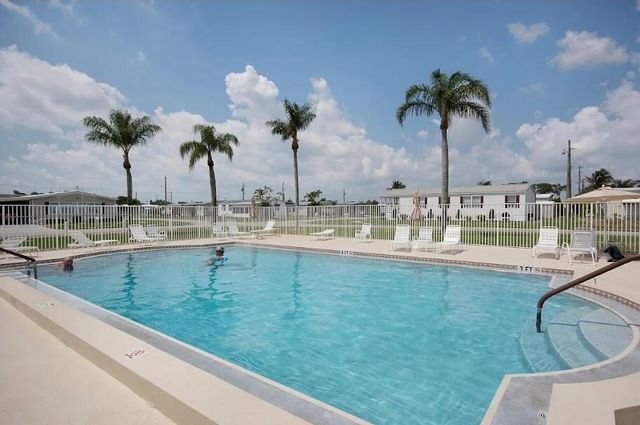 4054 Marigold Road, Boynton Beach, FL 33436