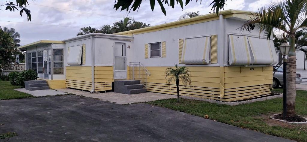 4054 Marigold Road, Boynton Beach, FL 33436