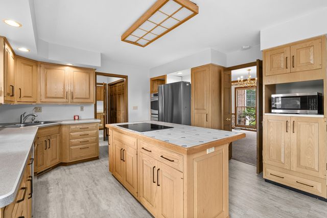 3029 Coachlite Avenue, Portage, MI 49024