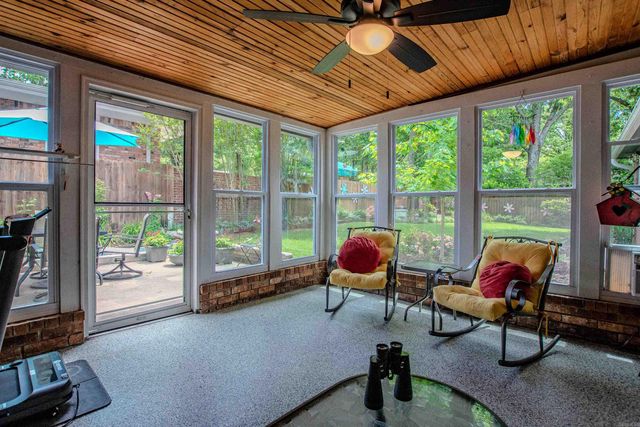 15 Gregory La, Little Rock, AR 72205