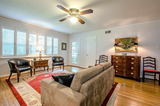 15 Gregory La, Little Rock, AR 72205