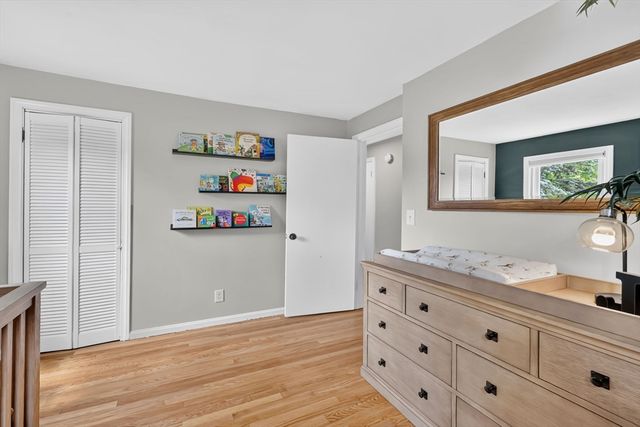 37 High St, East Longmeadow, MA 01028