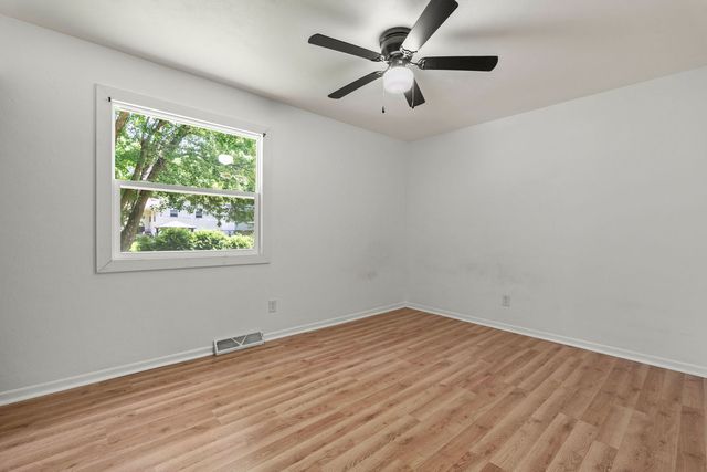 4215 Marquette Street, Davenport, IA 52806