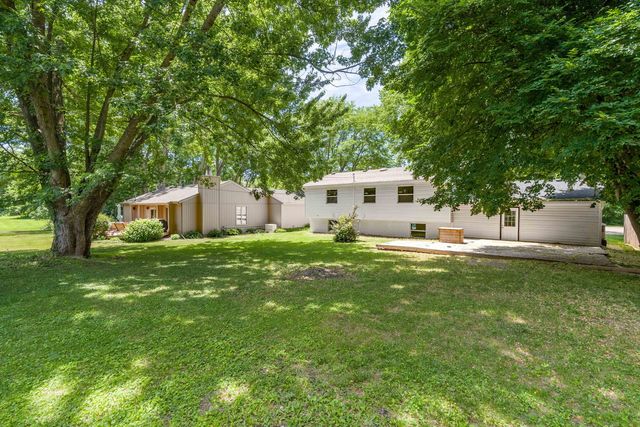 4215 Marquette Street, Davenport, IA 52806