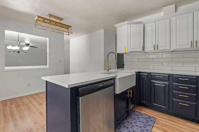 4215 Marquette Street, Davenport, IA 52806