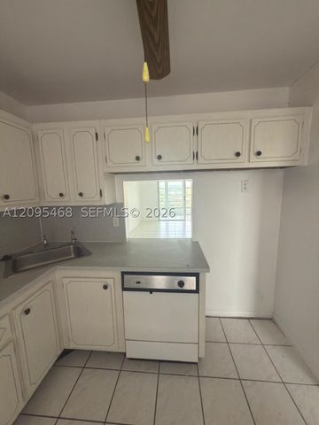 5800 NW 64th Ave 306, Tamarac, FL 33319