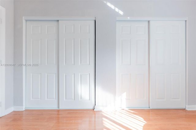 59 SE 3rd Ave 59, Hallandale Beach, FL 33009