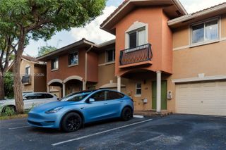 59 SE 3rd Ave 59, Hallandale Beach, FL 33009