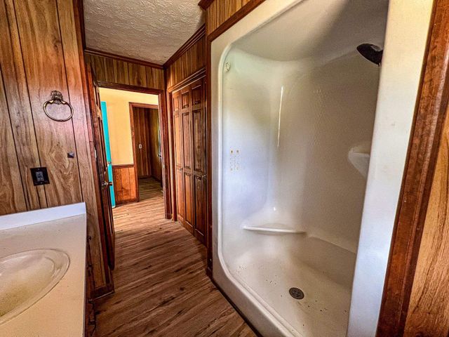 320 New Farm Rd., Hemingway, SC 29554