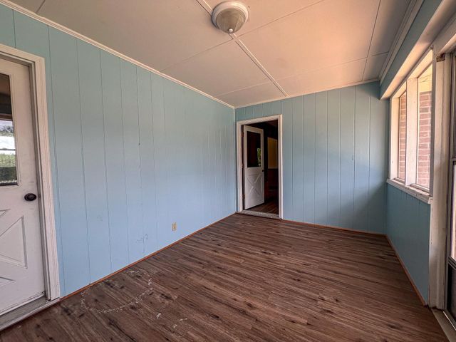 320 New Farm Rd., Hemingway, SC 29554