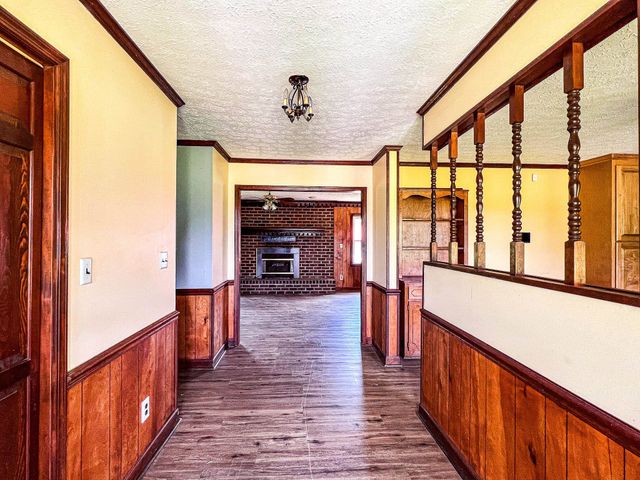 320 New Farm Rd., Hemingway, SC 29554