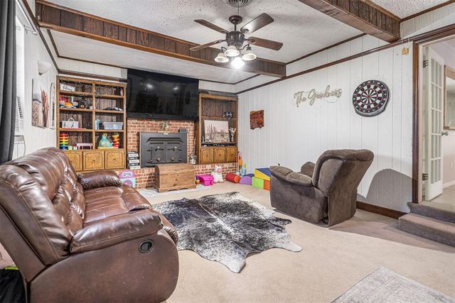 821 N Elm, Stratford, OK 74872