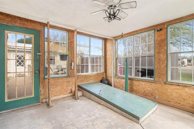 821 N Elm, Stratford, OK 74872