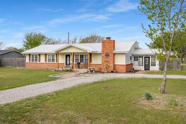 821 N Elm, Stratford, OK 74872