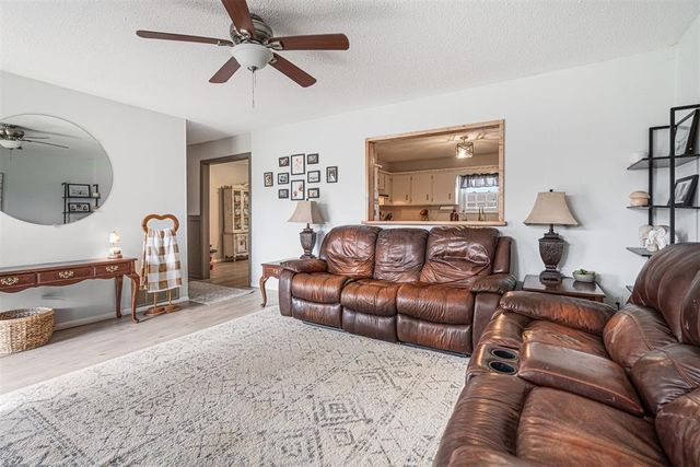 821 N Elm, Stratford, OK 74872