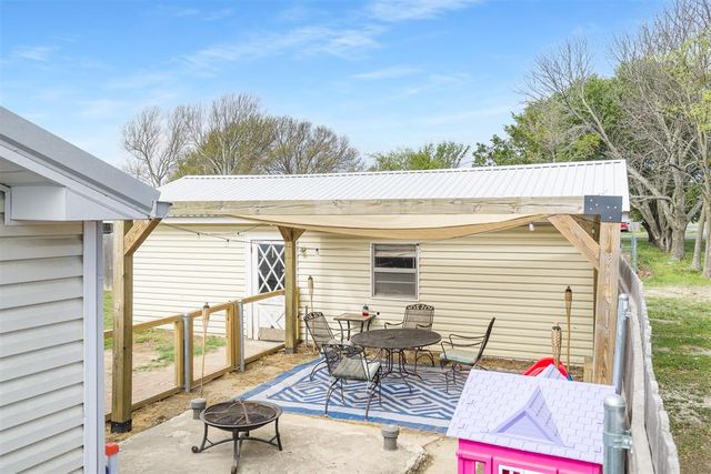 821 N Elm, Stratford, OK 74872