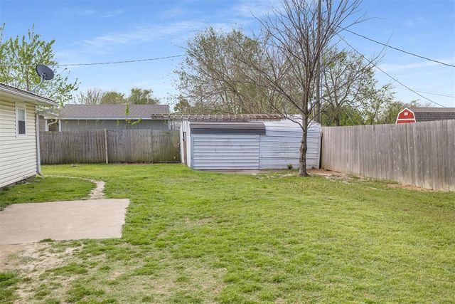 821 N Elm, Stratford, OK 74872