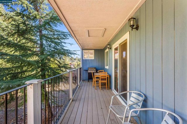 19112 Dyer Ct, Groveland, CA 95321