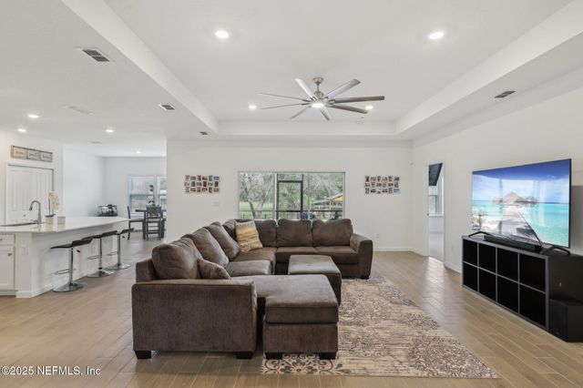 9674 GAYNOR Circle, Jacksonville, FL 32219