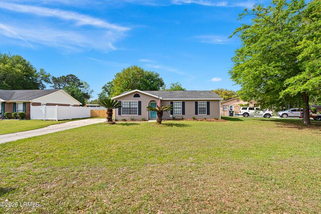 14 Quail Ridge Circle, Beaufort, SC 29906