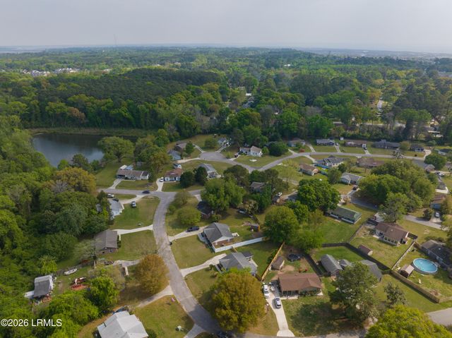 14 Quail Ridge Circle, Beaufort, SC 29906