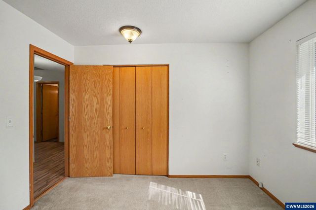 221 W Lincoln St, Carlton, OR 97111