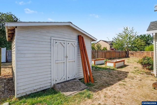 221 W Lincoln St, Carlton, OR 97111