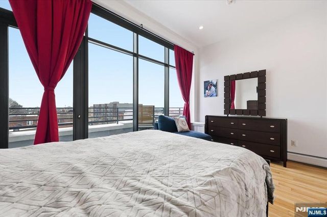 142 Charles Street 403, Jersey City, NJ 07307