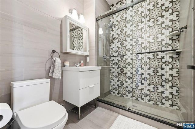 142 Charles Street 403, Jersey City, NJ 07307