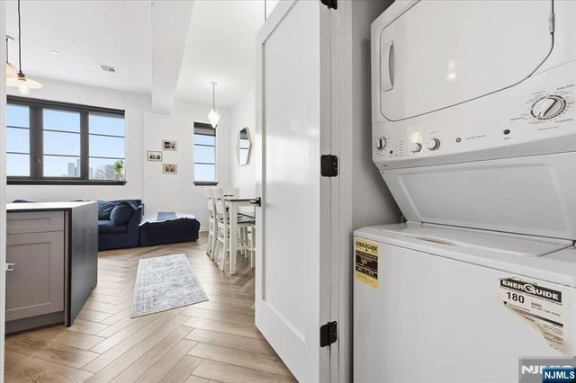 142 Charles Street 403, Jersey City, NJ 07307