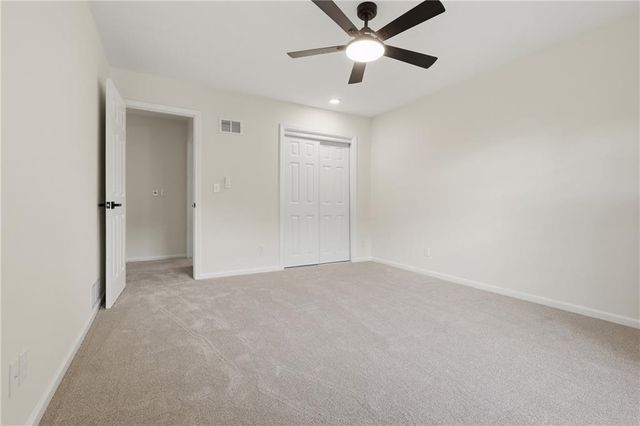 3628 NE Basswood Drive, Lee's Summit, MO 64064