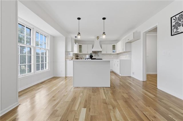 3628 NE Basswood Drive, Lee's Summit, MO 64064