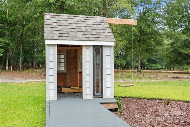 615 Little John Road, Cheraw, SC 29520