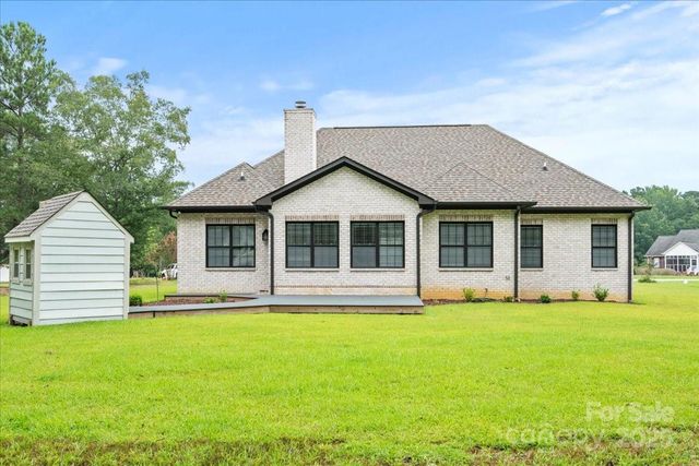 615 Little John Road, Cheraw, SC 29520