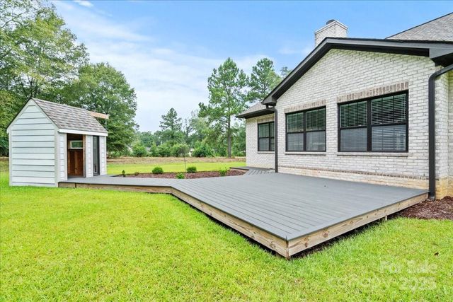 615 Little John Road, Cheraw, SC 29520