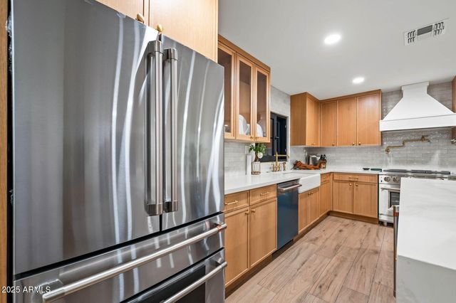 7519 W Banff Lane, Peoria, AZ 85381