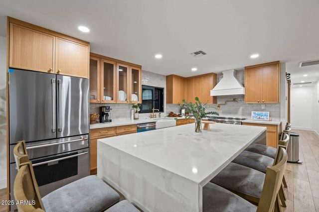 7519 W Banff Lane, Peoria, AZ 85381