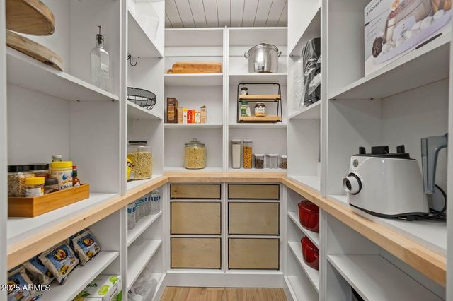 7519 W Banff Lane, Peoria, AZ 85381