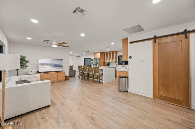 7519 W Banff Lane, Peoria, AZ 85381