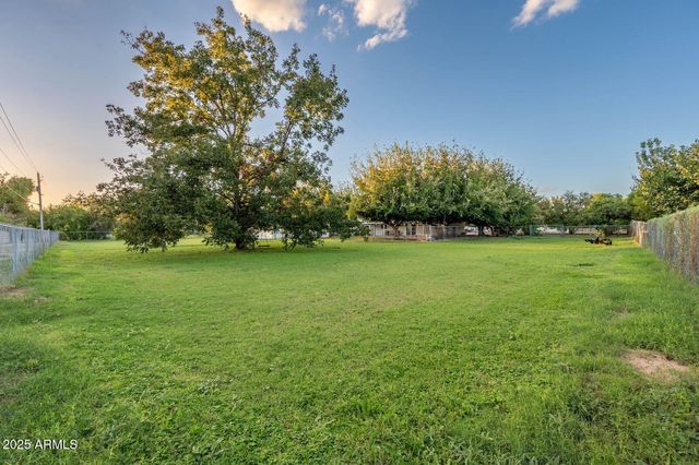 7519 W Banff Lane, Peoria, AZ 85381