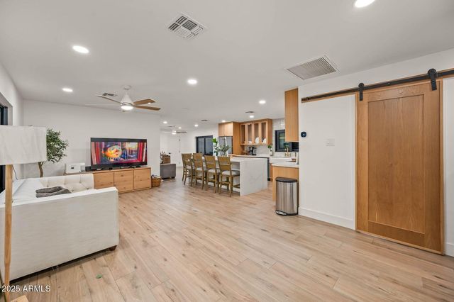 7519 W Banff Lane, Peoria, AZ 85381