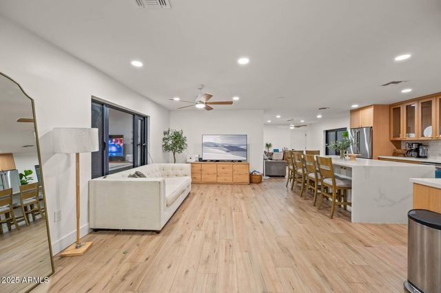 7519 W Banff Lane, Peoria, AZ 85381