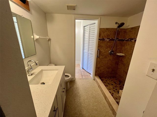 387 S MCMULLEN BOOTH ROAD 13, Clearwater, FL 33759