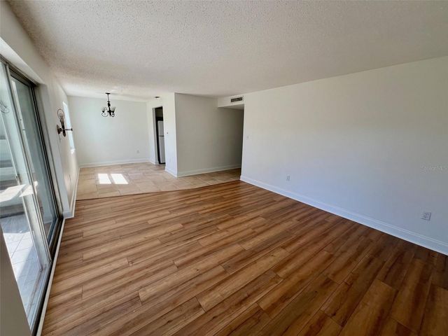 387 S MCMULLEN BOOTH ROAD 13, Clearwater, FL 33759