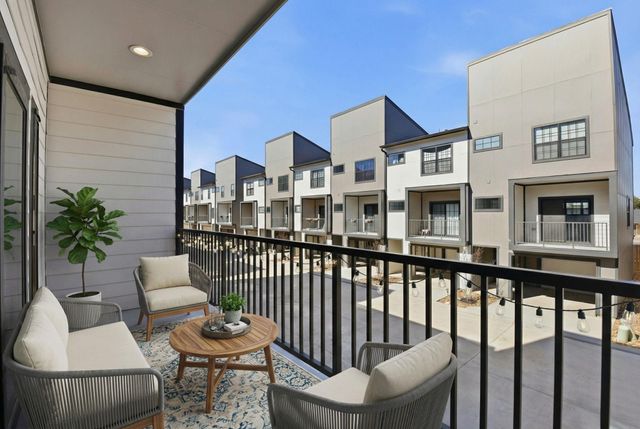 11915 N Hoa Sen Circle, Houston, TX 77072